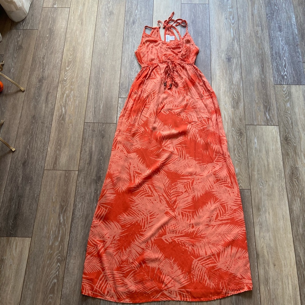 Gorgeous maternity maxi dress